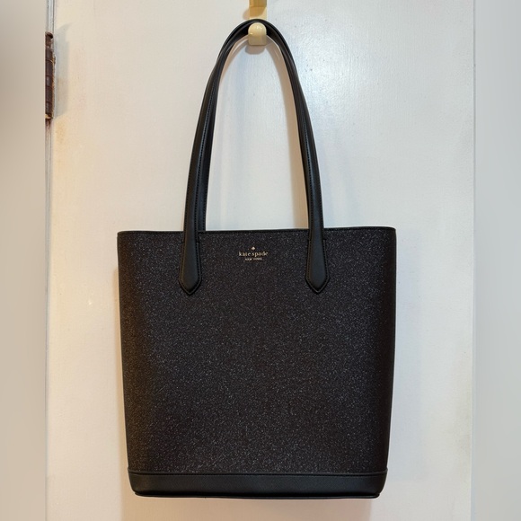 kate spade Handbags - NWOT - Kate Spade Glitter Tote
